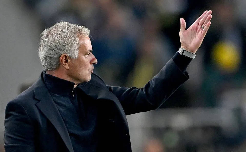 解约巨额？穆里尼奥前往何处成迷：曼联回归愿望